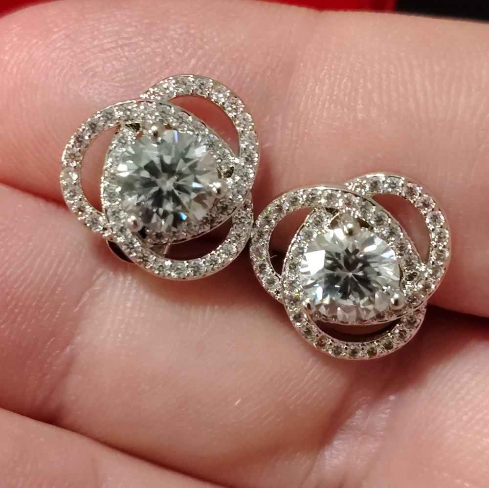 2.5 Carat GRA Certified Moissanite Diamond Silver Swirl Earrings